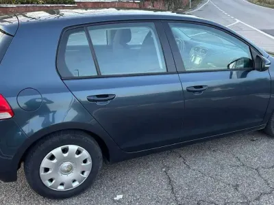 Usata VW Golf VI Comfortline 122 CV (89 kW) 2009 Blu Utilitaria