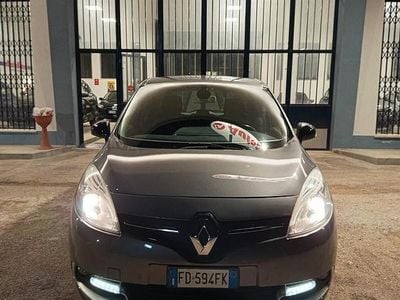 Usata Renault Scénic III XMOD 110 CV (80 kW) 2016 Grigio Monovolume