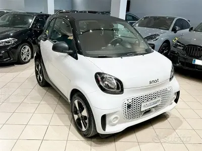 Usata Smart ForTwo Coupé Passion 41 kW (56 CV) 2021 Bianco Utilitaria