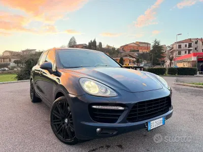 Usata Porsche Cayenne Turbo 500 CV (367 kW) 2011 Blu SUV