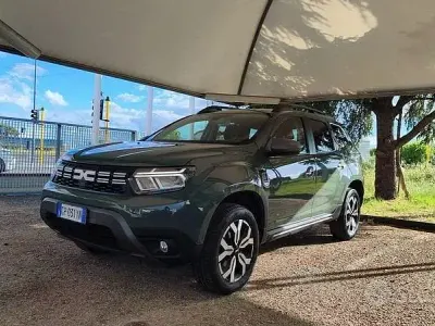 Second-hand Dacia Duster Journey 101 CP (74 kW) 2023 Verde SUV