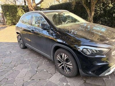 Usata Mercedes GLA180 Advanced 136 CV (100 kW) 2023 Nero SUV