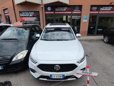 Usata MG ZS Luxury 106 CV (77 kW) 2024 Bianco SUV