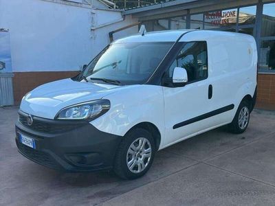Usata Fiat Doblò 95 CV (69 kW) 2019 Bianco Monovolume