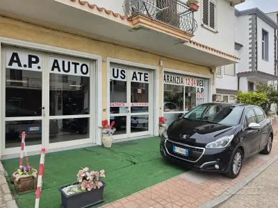 Occasion Peugeot 208 Active 102 PK (75 kW) 2019 Zwart Hatchback