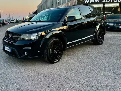 Usata Fiat Freemont Urban 170 CV (125 kW) 2014 Nero SUV