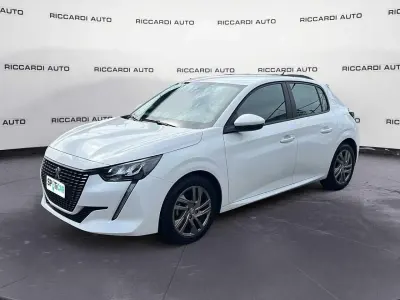 Usata Peugeot 208 Active 75 CV (55 kW) 2020 Bianco Utilitaria