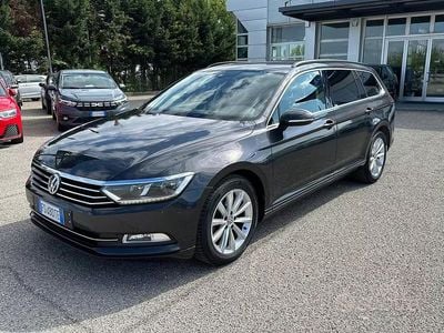 Usata VW Passat Business 150 CV (110 kW) 2018 Grigio Station wagon