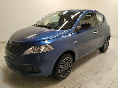 Usata Lancia Ypsilon Gold 70 CV (51 kW) 2023 Blu Utilitaria