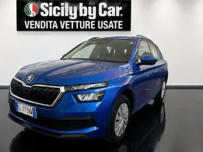 Usata Skoda Kamiq Active 95 CV (69 kW) 2022 Blau race metallic SUV
