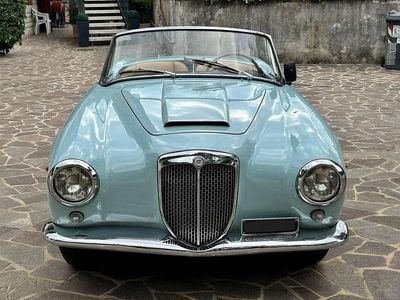 Usata Lancia Aurelia 116 CV (85 kW) 1957 Blu/azzurro Cabrio