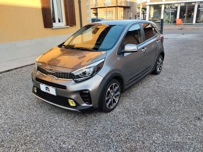 Usata Kia Picanto X-Line 101 CV (74 kW) 2019 Grigio Utilitaria
