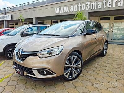 Usata Renault Scénic IV 140 CV (102 kW) 2019 Grigio Monovolume