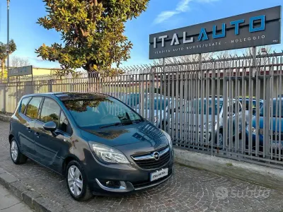Begagnad Opel Meriva 120 HK (88 kW) 2015 Grå Minibuss