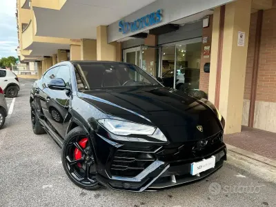 Usata Lamborghini Urus 650 CV (478 kW) 2020 Nero SUV