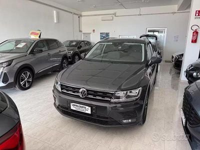 Gebraucht VW Tiguan Business 116 PS (85 kW) 2017 Grau SUV