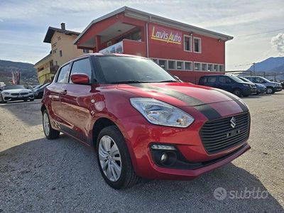 Usado Suzuki Swift 90 CV (66 kW) 2020 Rojo Utilitario