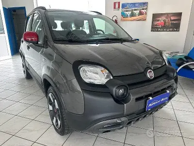 Usata Fiat Panda Cross Cross 69 CV (50 kW) 2023 Grigio Utilitaria