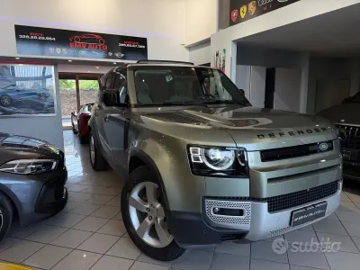 Usata Land Rover Defender 241 CV (177 kW) 2020 Grigio SUV