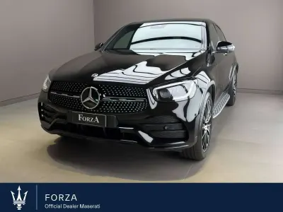 Usata Mercedes GLC220 194 CV (142 kW) 2020 Obsidian black SUV