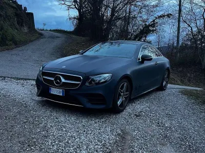 Usata Mercedes E400 Premium Plus 333 CV (244 kW) 2017 Nero Coupé