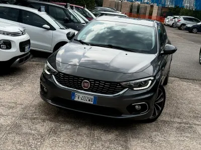 Usata Fiat Tipo Lounge 120 CV (88 kW) 2019 Grigio Berlina