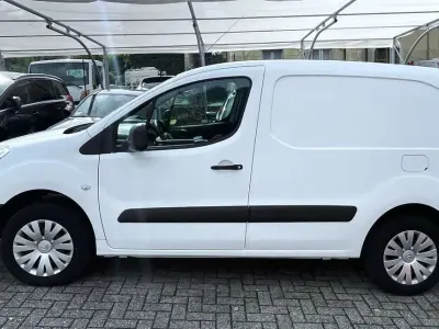 Usata Peugeot Partner 48 CV (35 kW) 2021 Bianco Monovolume