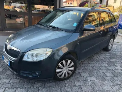 Usata Skoda Fabia Comfort 85 CV (62 kW) 2008 Grigio Station wagon