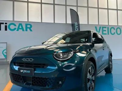 Usata Fiat 600 135 CV (99 kW) 2025 Verde SUV