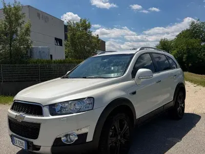 Usata Chevrolet Captiva LTZ 184 CV (135 kW) 2011 Bianco SUV