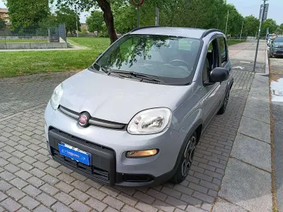 Usata Fiat Panda City Life 69 CV (50 kW) 2022 Grigio moda Utilitaria