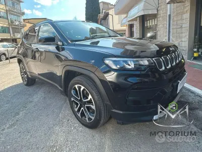 Usado Jeep Compass Limited 131 CV (96 kW) 2021 Negro SUV