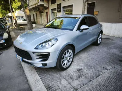 Usata Porsche Macan 250 CV (183 kW) 2015 Argento SUV