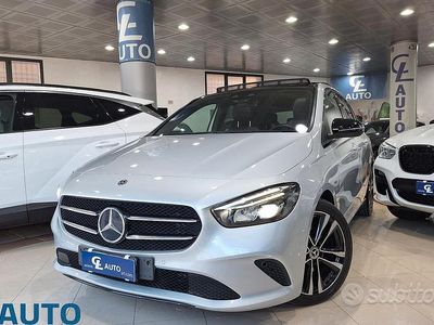 Usata Mercedes B200 149 CV (109 kW) 2019 Grigio Monovolume