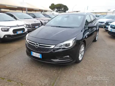 Usata Opel Astra Dynamic 110 CV (80 kW) 2017 Nero Station wagon