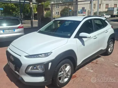 Usata Hyundai Kona Xpossible 116 CV (85 kW) 2020 Bianco SUV