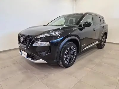 Usata Nissan X-Trail Tekna 213 CV (156 kW) 2024 Grigio SUV