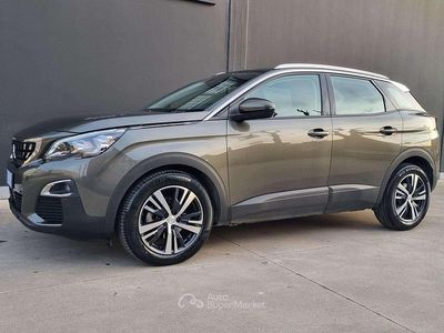 Usata Peugeot 3008 Business-Line 131 CV (96 kW) 2019 Gray SUV