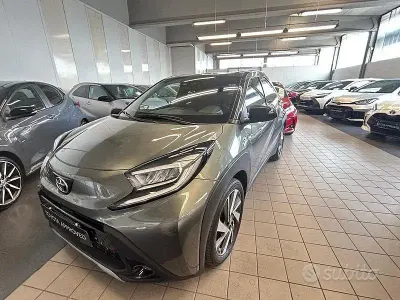 Usata Toyota Aygo X Lounge 72 CV (52 kW) 2022 Verde SUV