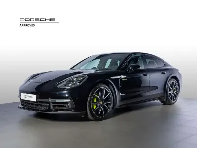 Usata Porsche Panamera S E-Hybrid Sport Turismo 462 CV (339 kW) 2020 Nero jet metallizzato Berlina