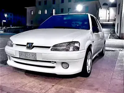 Usata Peugeot 106 101 CV (74 kW) 1996 Bianco Utilitaria