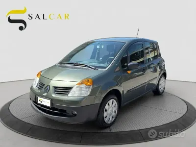Usata Renault Modus Dynamique 68 CV (50 kW) 2005 Grigio Monovolume