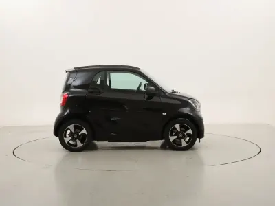 Usata Smart ForTwo Coupé Passion 41 kW (56 CV) 2022 Neronero Utilitaria