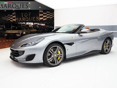 Usata Ferrari Portofino 600 CV (441 kW) 2019 Grigio metallizzato Cabrio