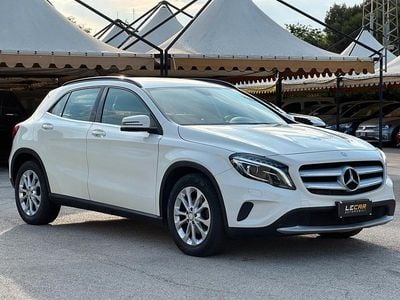 Usata Mercedes GLA200 Executive 136 CV (100 kW) 2015 Bianco SUV