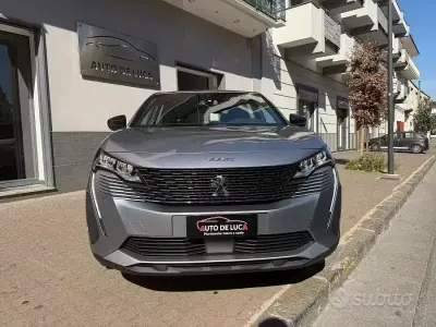 Usata Peugeot 3008 Business-Line 131 CV (96 kW) 2024 Grigio SUV