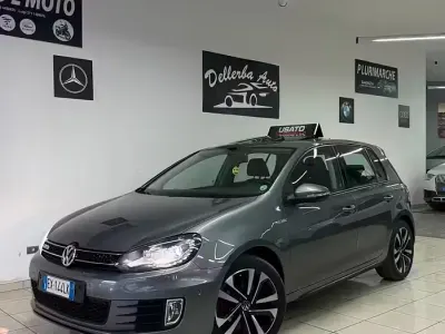 Usado VW Golf VI Highline 105 CV (77 kW) 2011 Gris Utilitario
