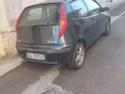 Usata Fiat Punto 60 CV (44 kW) 2003 Utilitaria