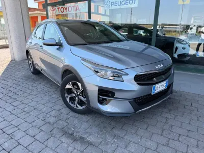 Usata Kia XCeed Urban 116 CV (85 kW) 2022 Grigio SUV