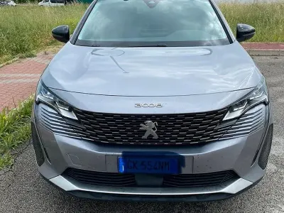 Usata Peugeot 3008 Allure 131 CV (96 kW) 2022 Grigio SUV